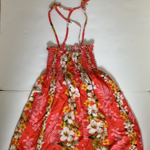 Hawaiian Dress - Picture 2 of 3